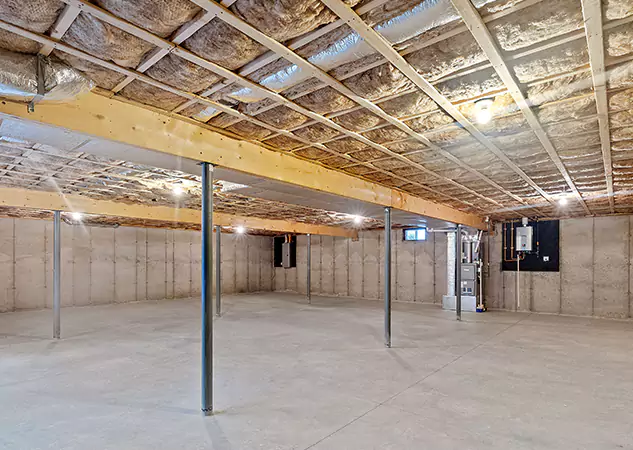 Expert Crawl Space Cleanup: Your Crawl Space Restoration Team in Moreland, GA